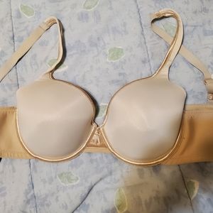 Vanity beige underwire bra